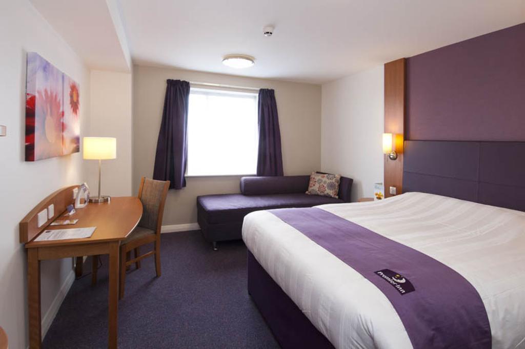 Premier Inn Liverpool Albert Dock Номер фото